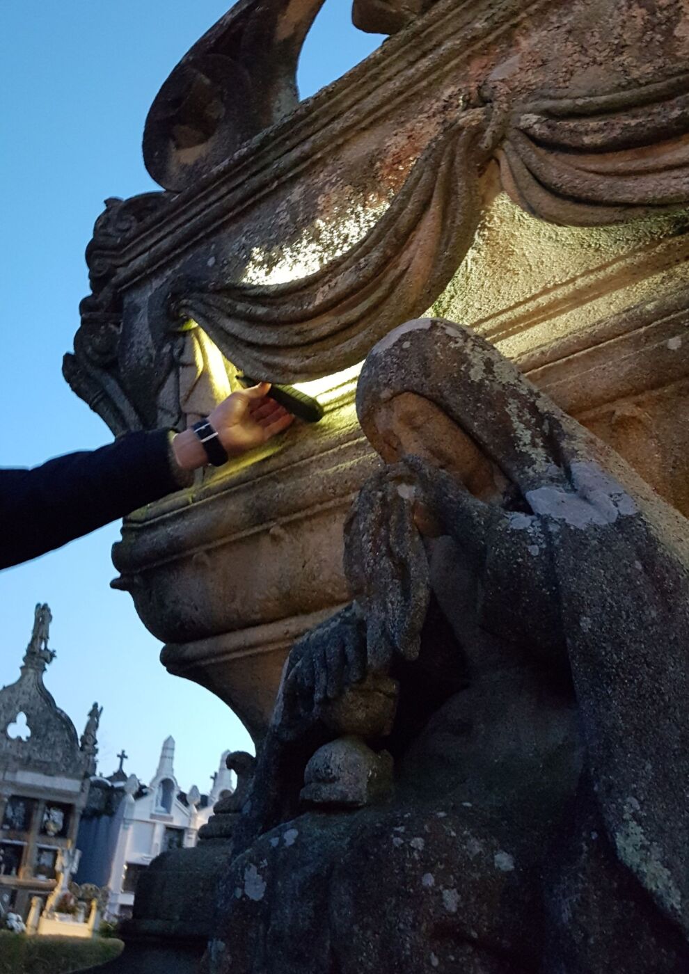 Visita guiada al Cementerio de Cangas