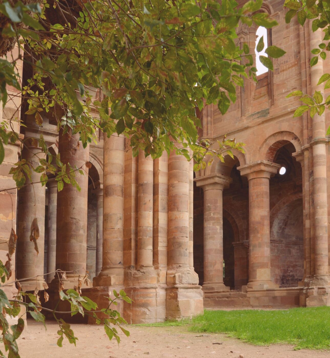 Visita guiada al Monasterio de Moreruela, grupo privado